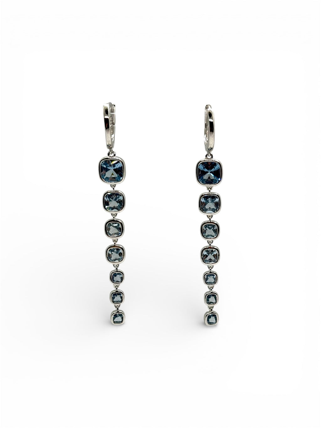 ORECCHINI IN ARGENTO 925 RODIATO E 7 ZIRCONI AZZURRI  